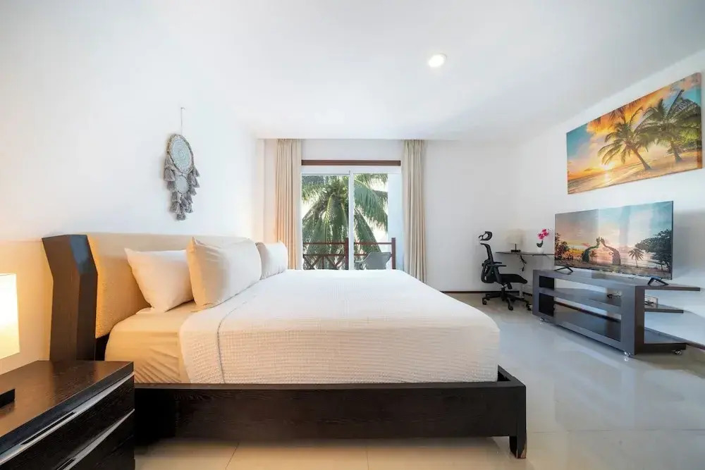 Modern 3 BR Condo in PDC - Muuyal 304