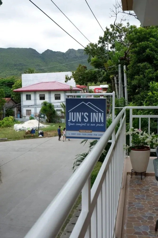 Jun's Inn