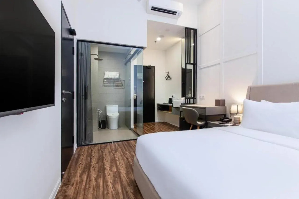 Wesley Hotel
