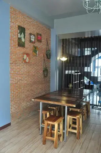 Sriyanar Place