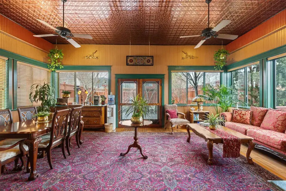 The Peerless Hotel