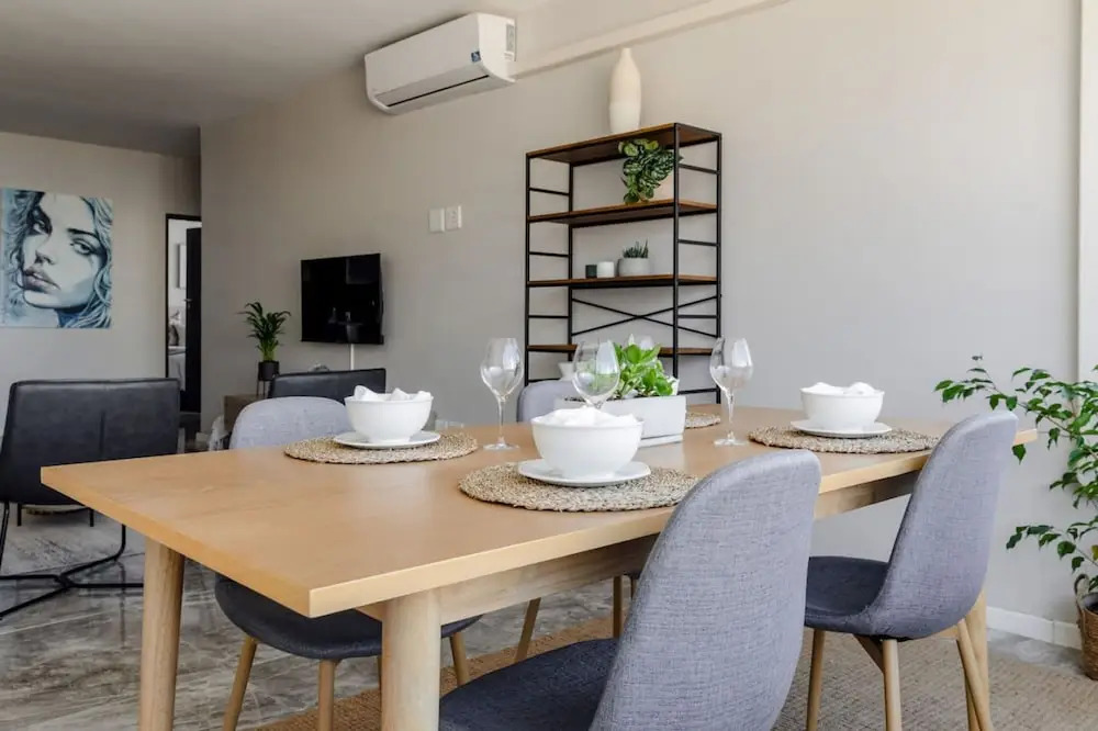 Sea-facing Apartment at Adelphi Galleria Seapoint
