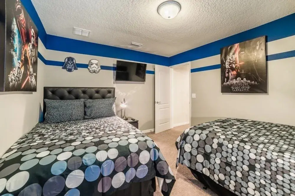 Windsor at Westside 8861 - Six Bedroom Villa with Private Pool