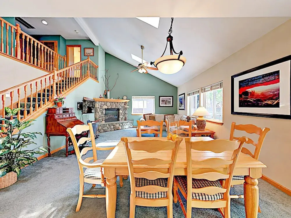 New Listing! Spacious Lake W/ 2 Fireplaces 4 Bedroom Home