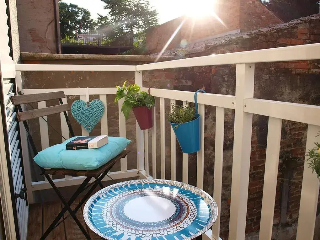 Witty Please - Cheerful Studio Apartment With Balc - Rnu 69315