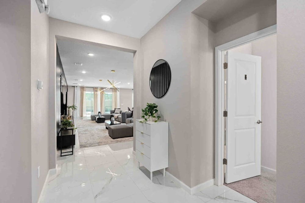 Super Fancy- 15bdr 17bas Huge 7 000sqft Home