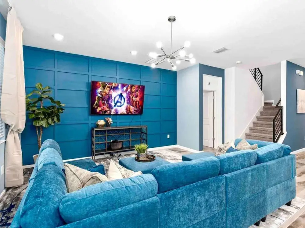 Super Blue- Sleeps 24 w Pool Movie Loft