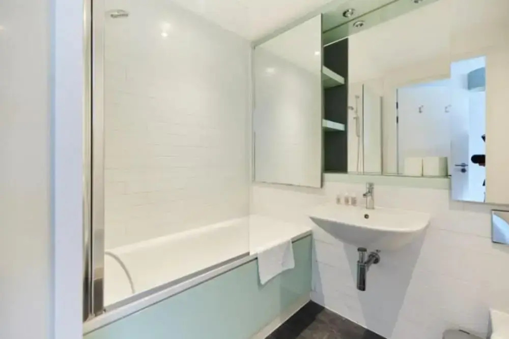 The Graham Park Hideout - Breathtaking 2BDR Flat with Balcony