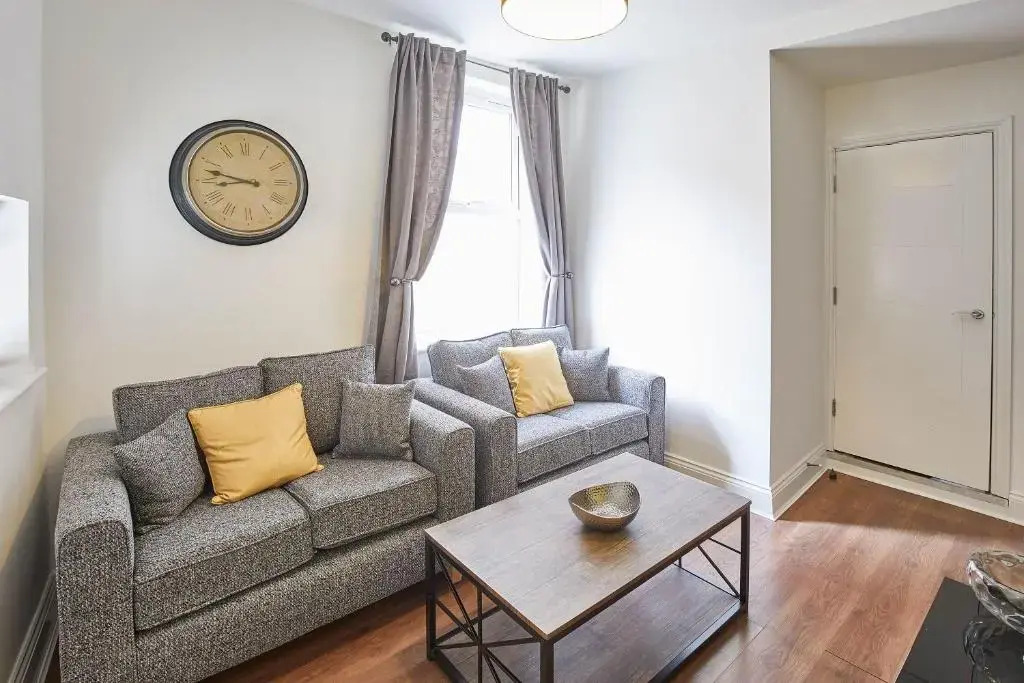 Host & Stay - Gresham House