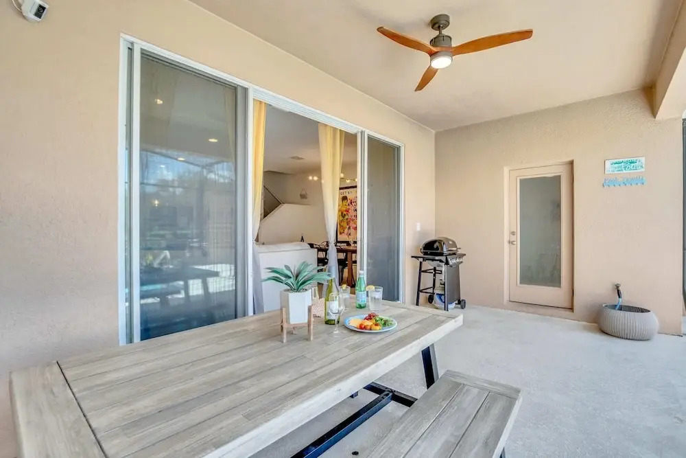 Private Views & Theme Rooms, Perfect for Families!
