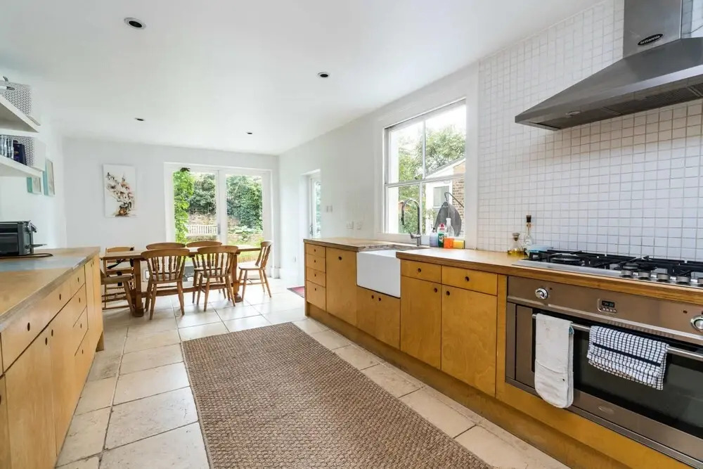 Stylish 3BD Family Home In Shepherd Bush