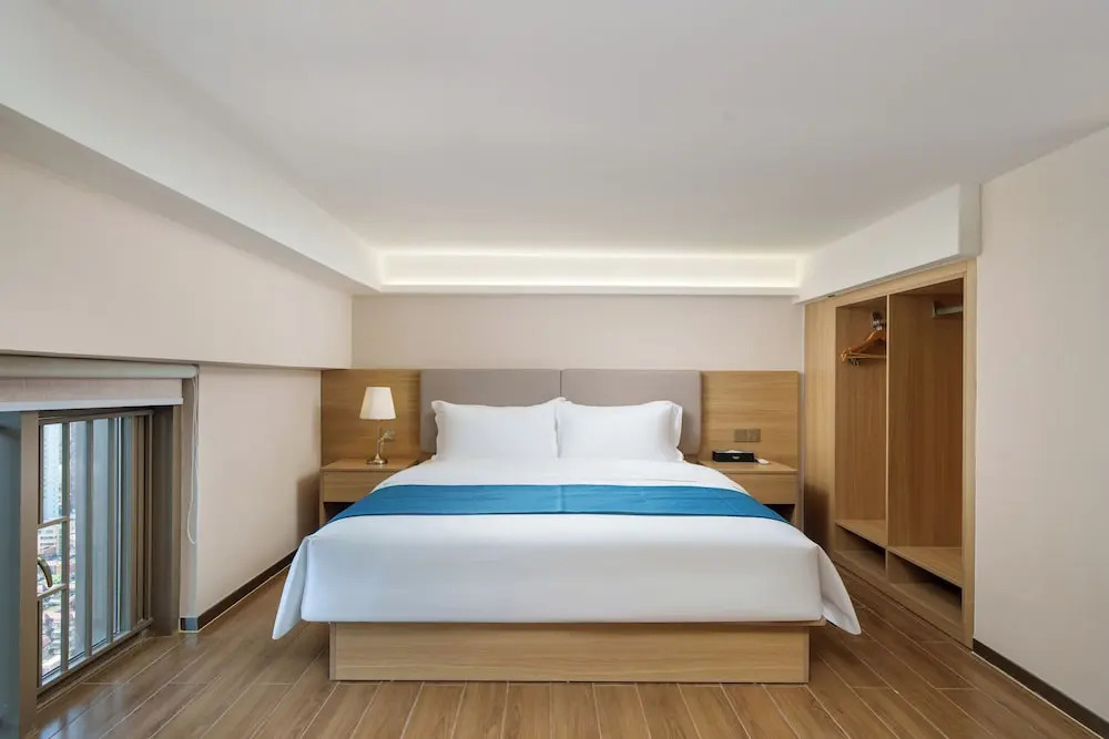 Galory service apartment