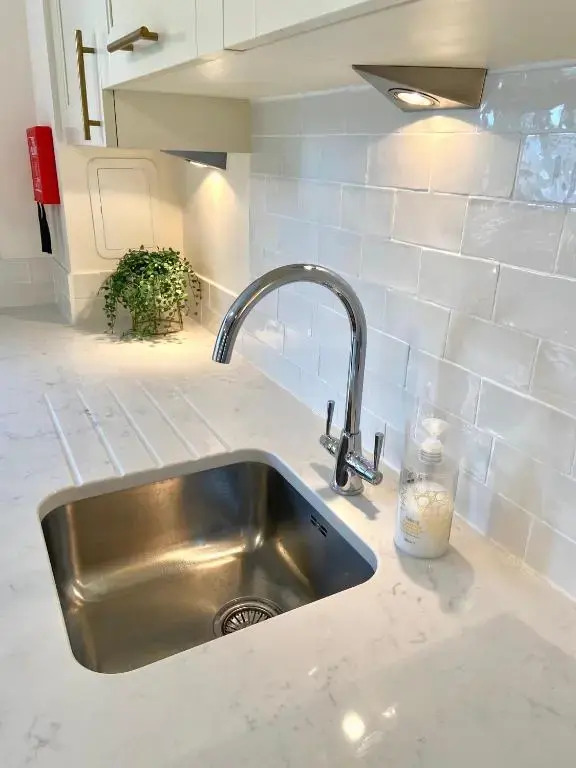 Monart Stylish City Centre Apartment, 2 Bed, sleeps 6