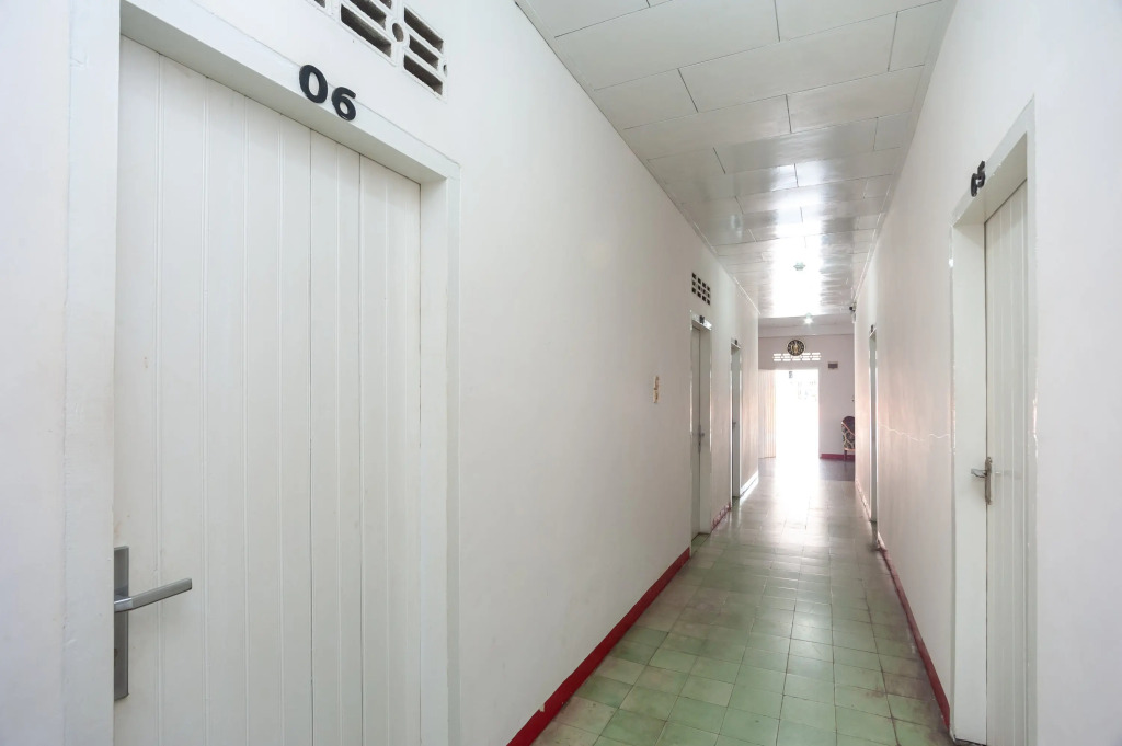 RedDoorz Syariah near Tugu Juang Jambi 3
