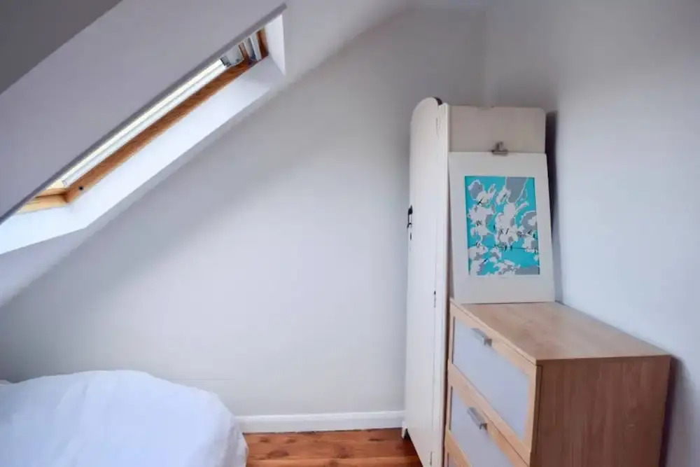 Traditional 2 Bedroom Flat Next to Springfield Park