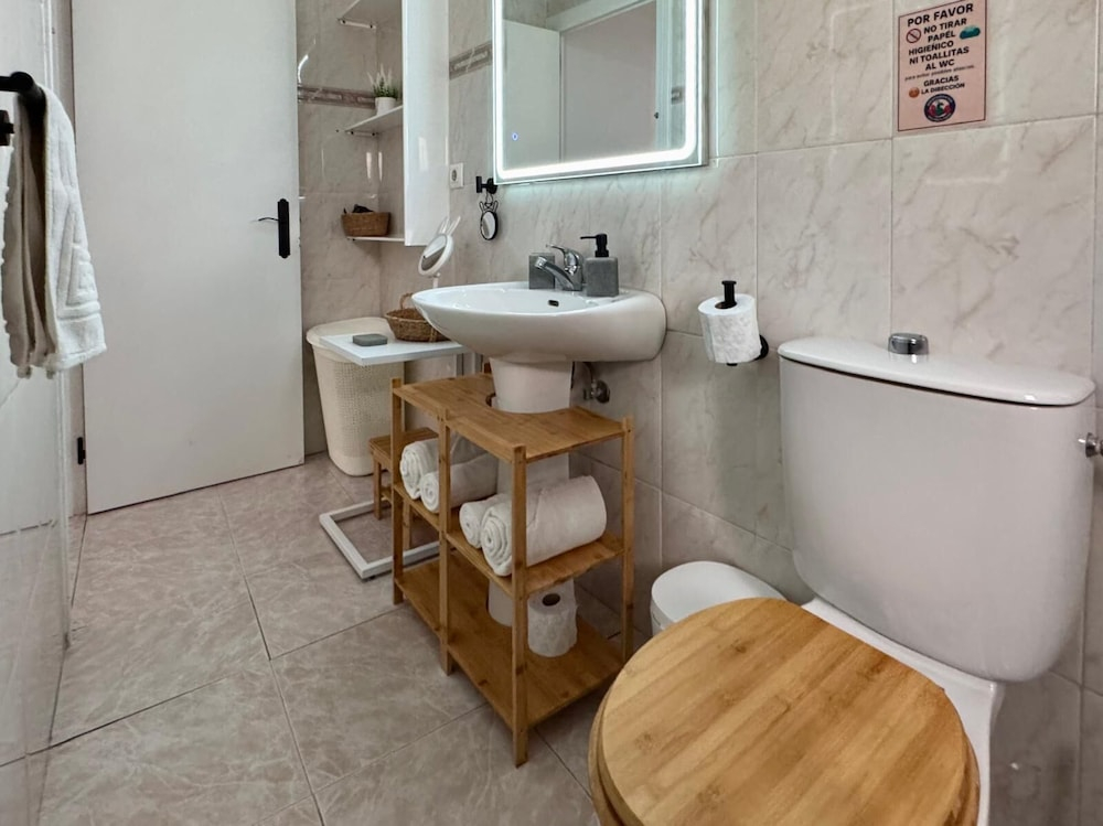 Apartamento El Cerro, a 3min andando de la playa de Regla
