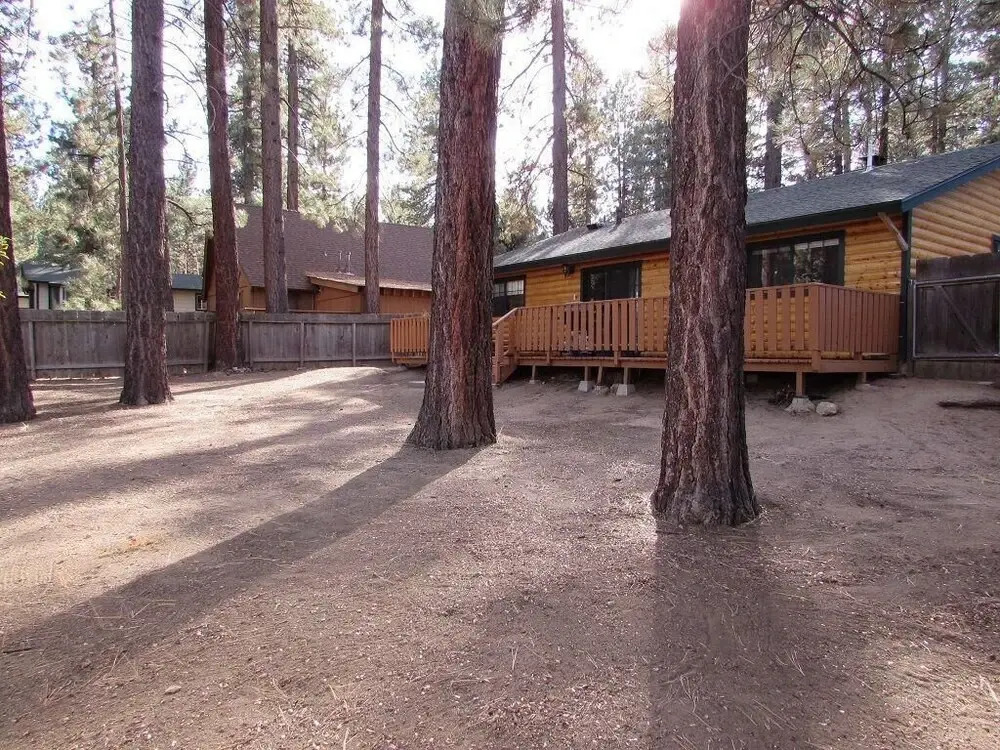 092 - Crestwood Retreat