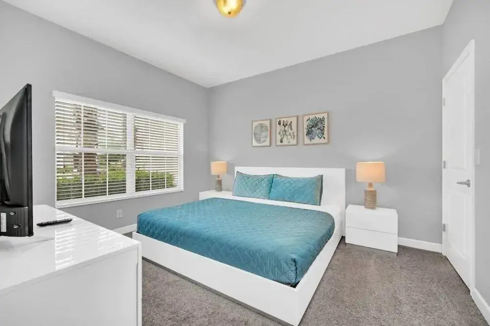1569plunker 4 Bedroom Townhouse