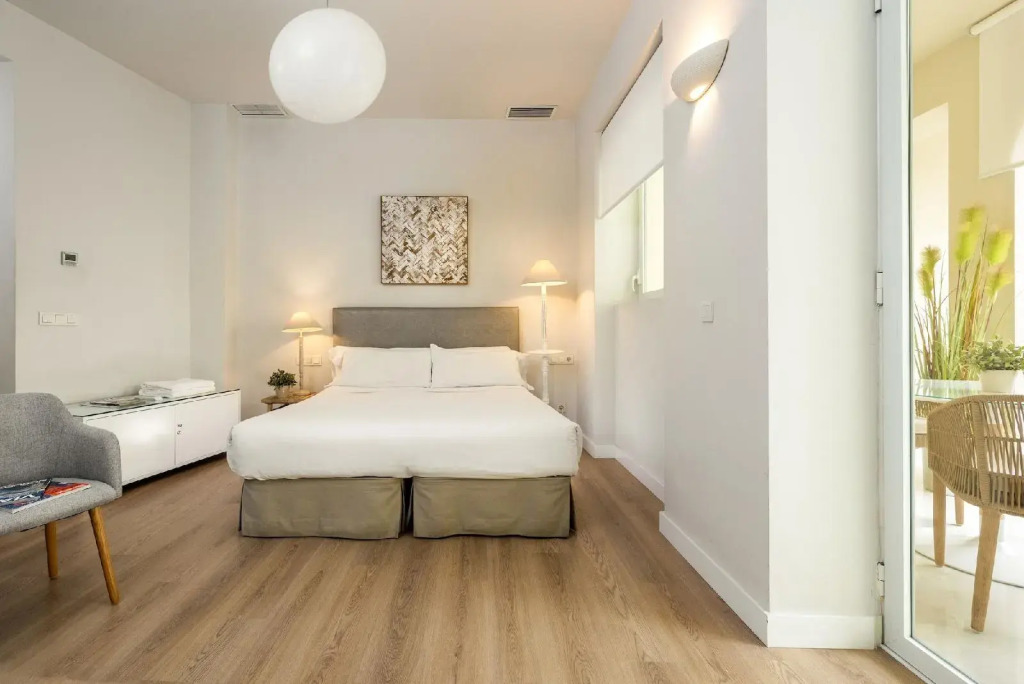Suites Sevilla Plaza