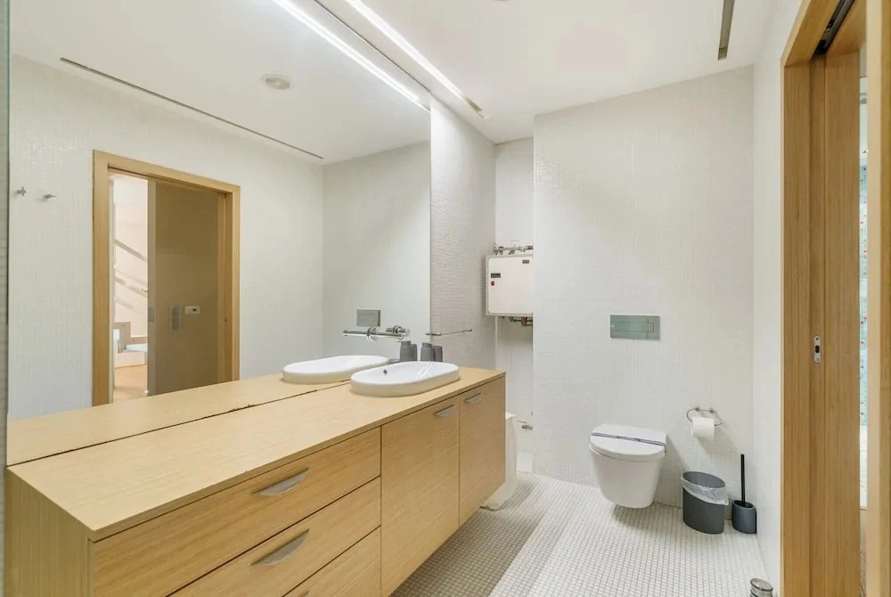 The Ehrlich Essence Villa by Minhos Guest
