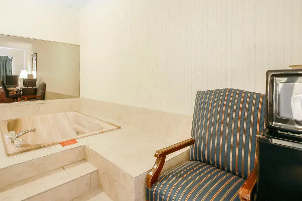 Quality Inn and Suites Beaver Dam