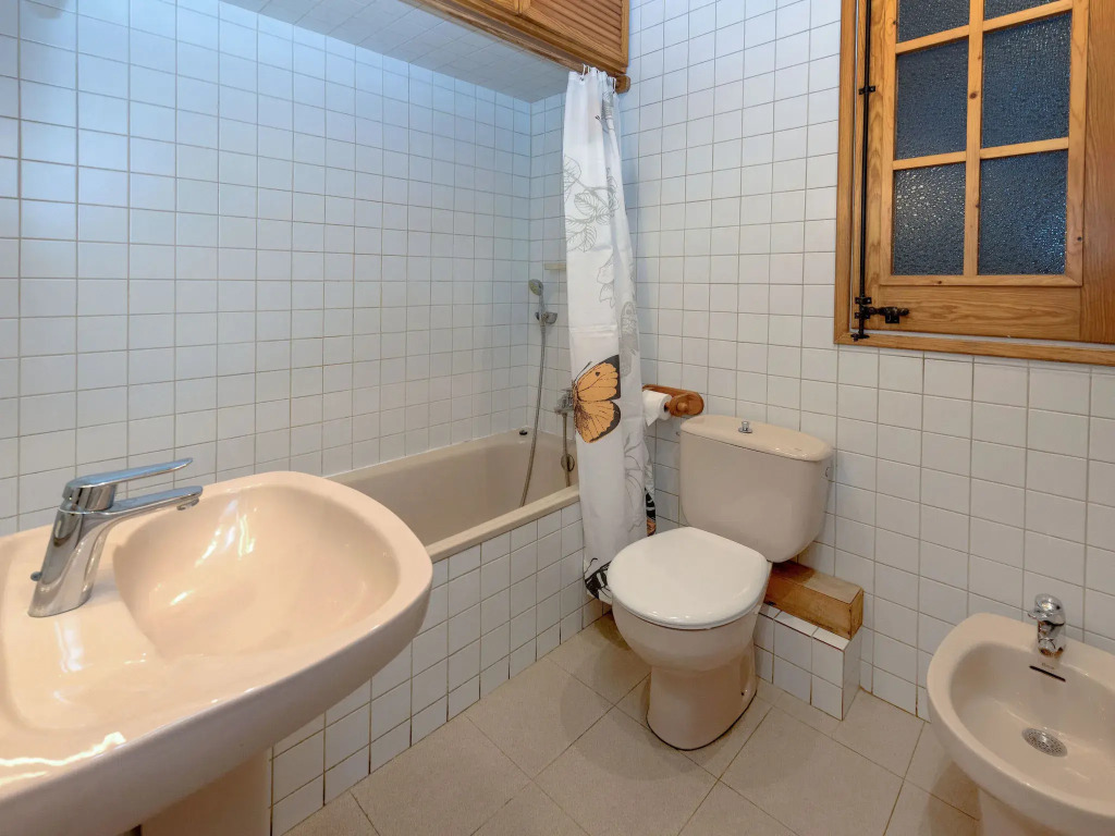 Apartment Eixample Esquerre Arago Rocafort by Interhome