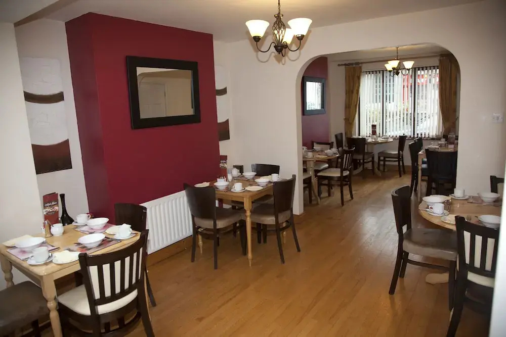 Arch House B&B & Apartments