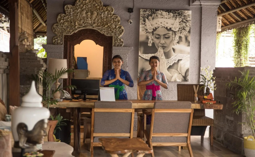 Puri Garden Hotel & Hostel