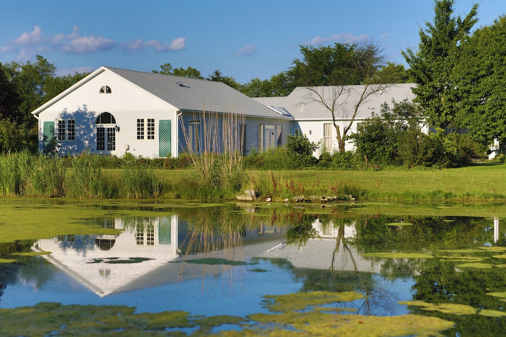 Inntiquity, A Country Inn