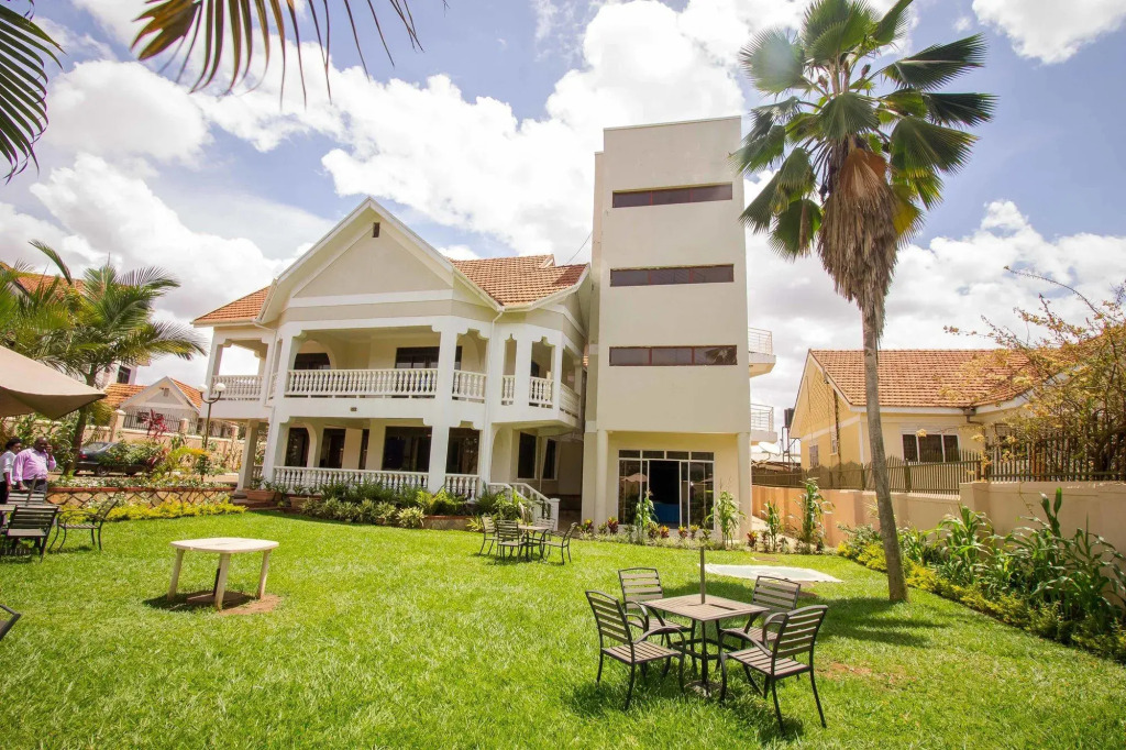 Tiptone Hotel