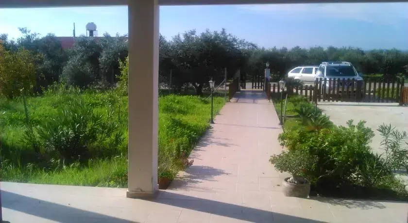 Sea View House in Maroni