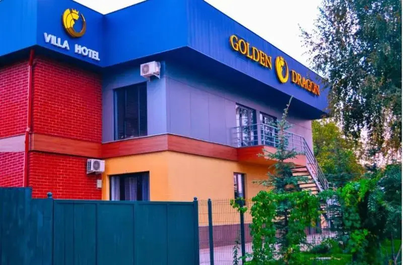Golden Dragon Villa Hotel