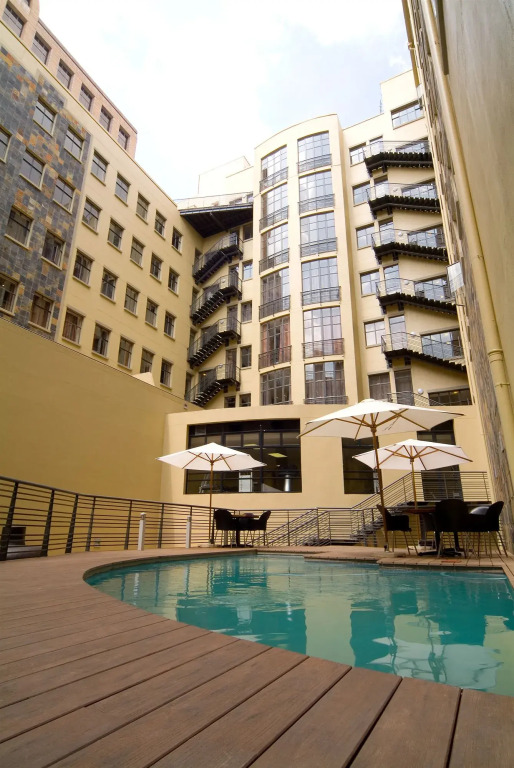Native Suites 411