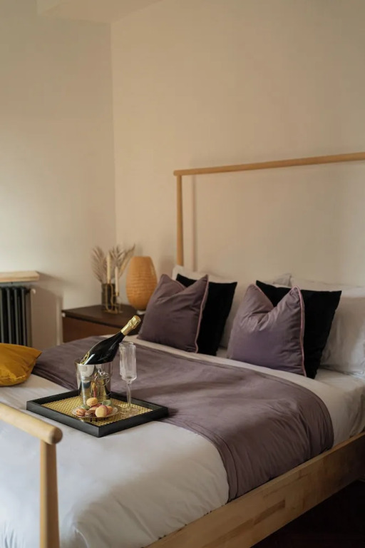 3BR Atrium Penthouse by Cismigiu - Bright & Spacious with Balcony