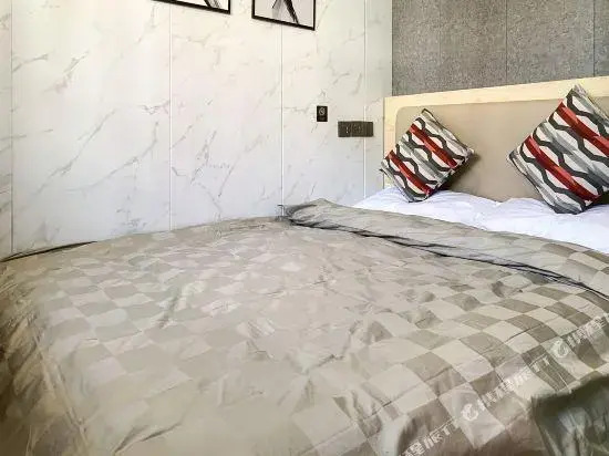 Xiaozhu Theme Hotel