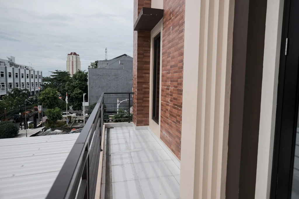 RedDoorz near Kota Tua 2