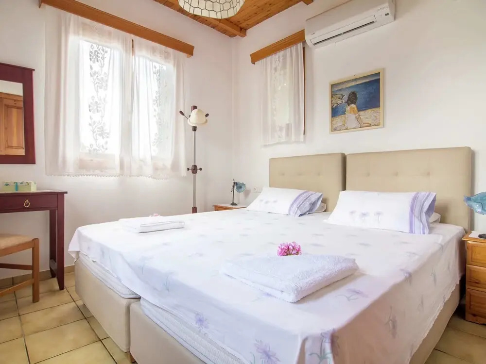 Villa in Lefkogia with Private Pool