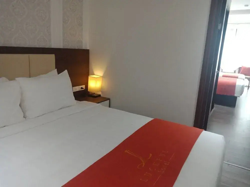 Luckful Hotel