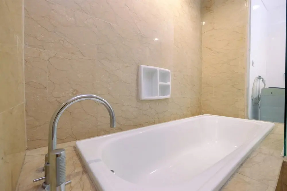 1Br Apartment With Golf View @ The Royale Springhill