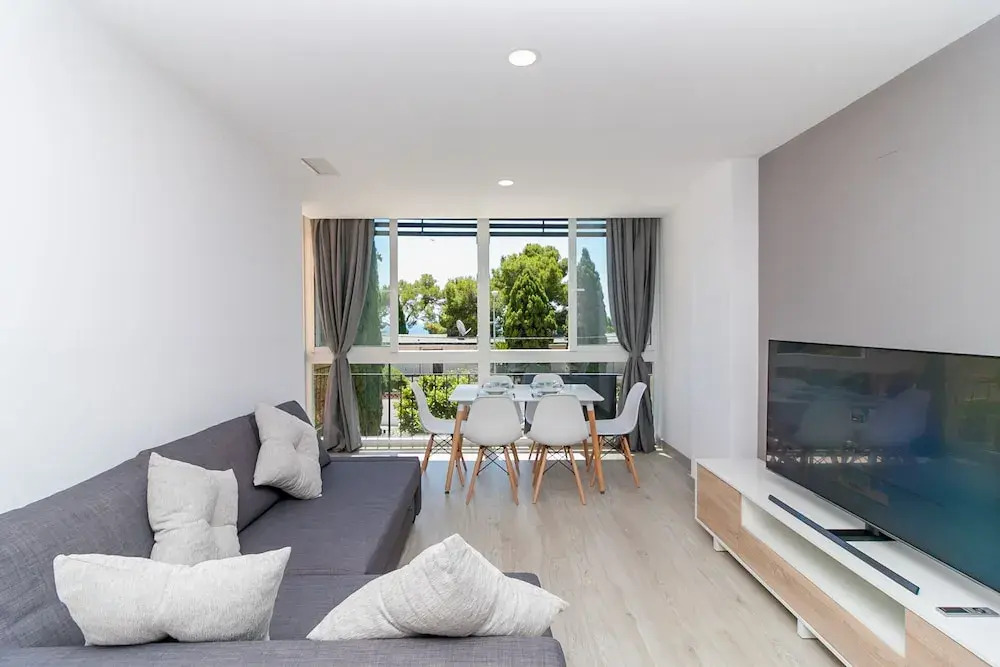 Torremolinos Pool And Garden Canovas Apartment