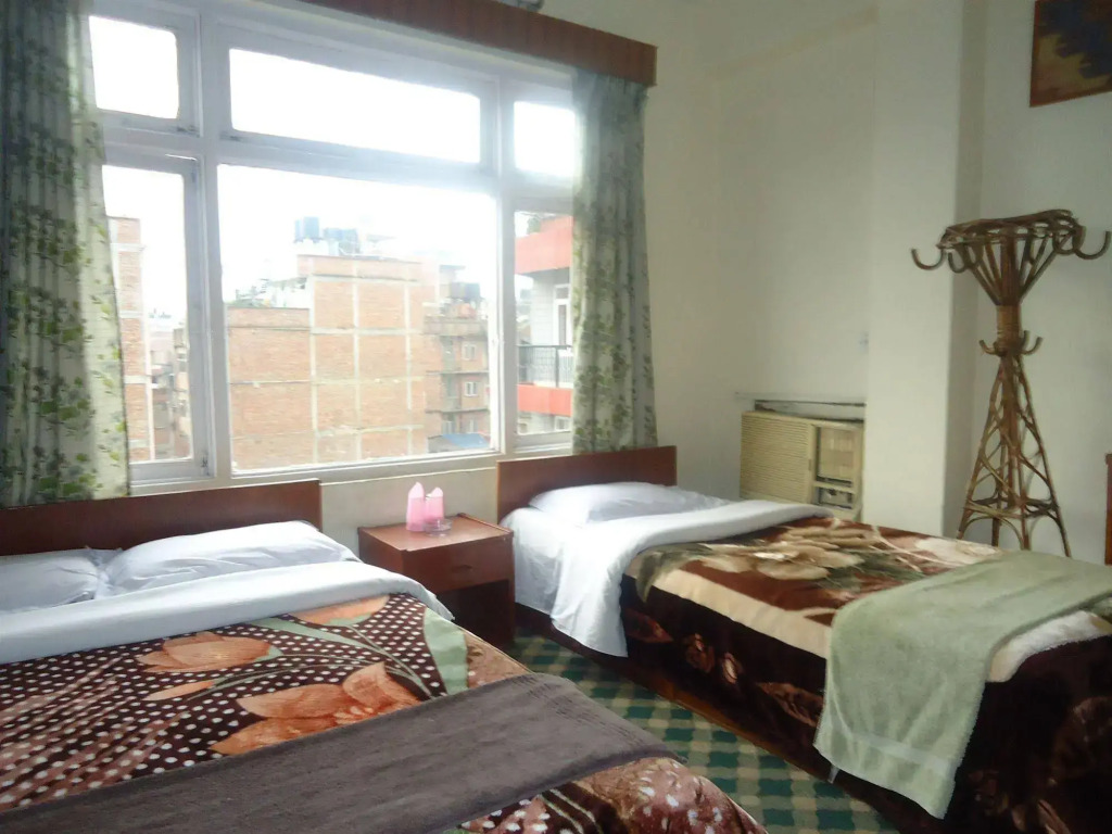 Hotel Discovery Inn