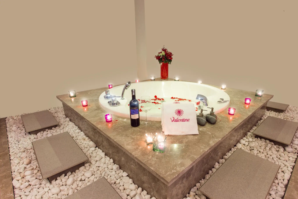 Valentine Hotel
