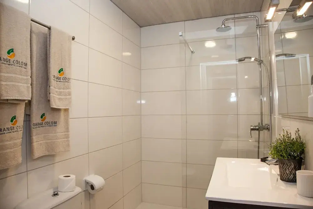Orange Colom - Seaside Apartments