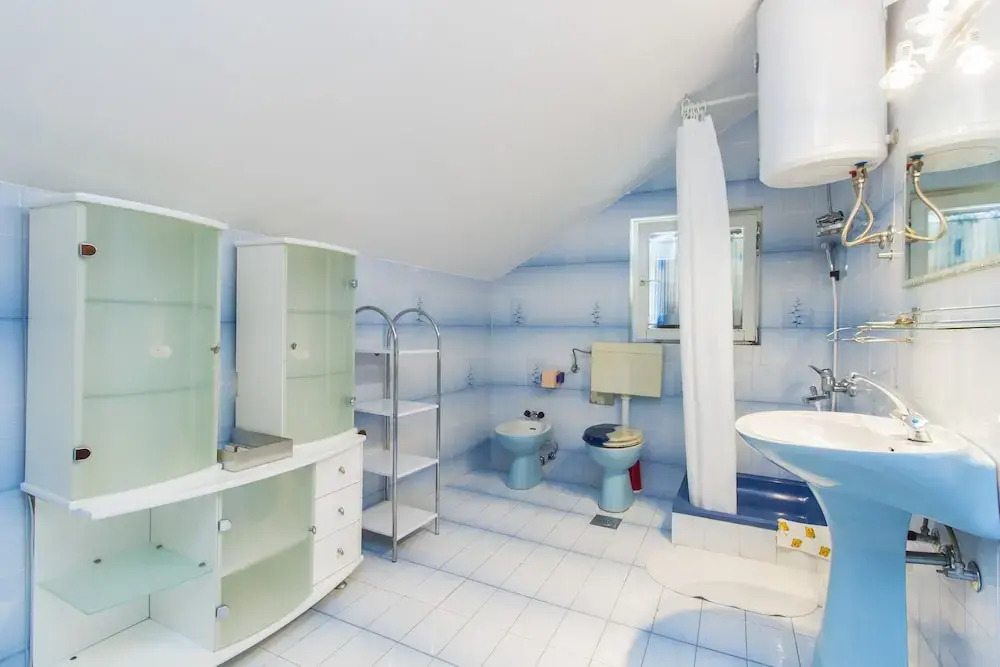 7 Olives Vintage Apartments