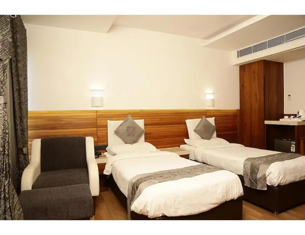 Capital O 16115 Hotel Solitaire