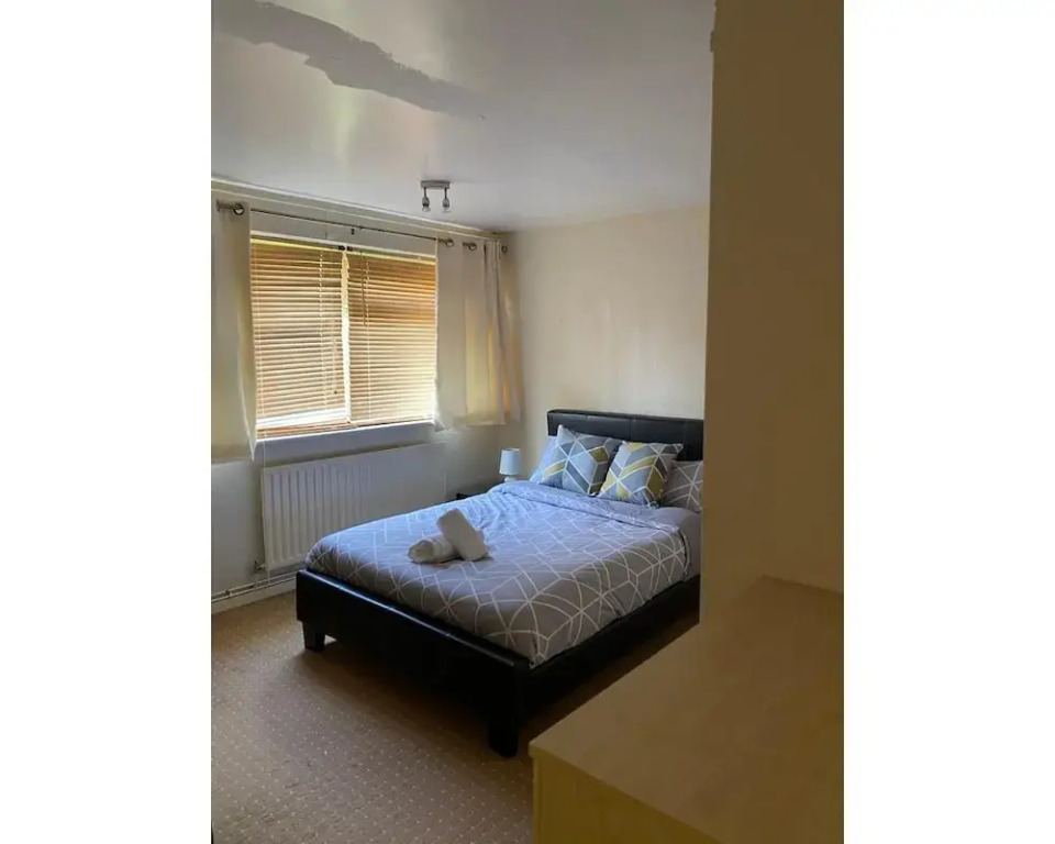 Sunny Apartment in Birmingham