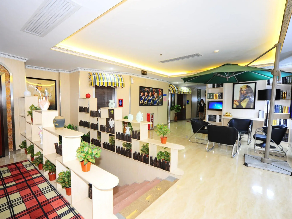 Jiang Yue Ming Shang Hotel