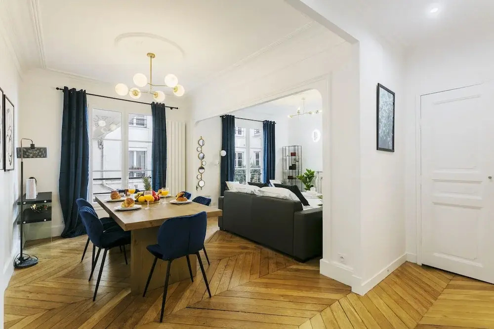 Louvre - Tuileries Gardens Apartment
