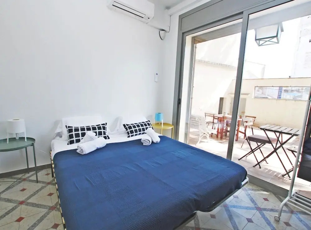 La casa del Pi · La casa del Pi · House in the city, next to Barcelona and beach