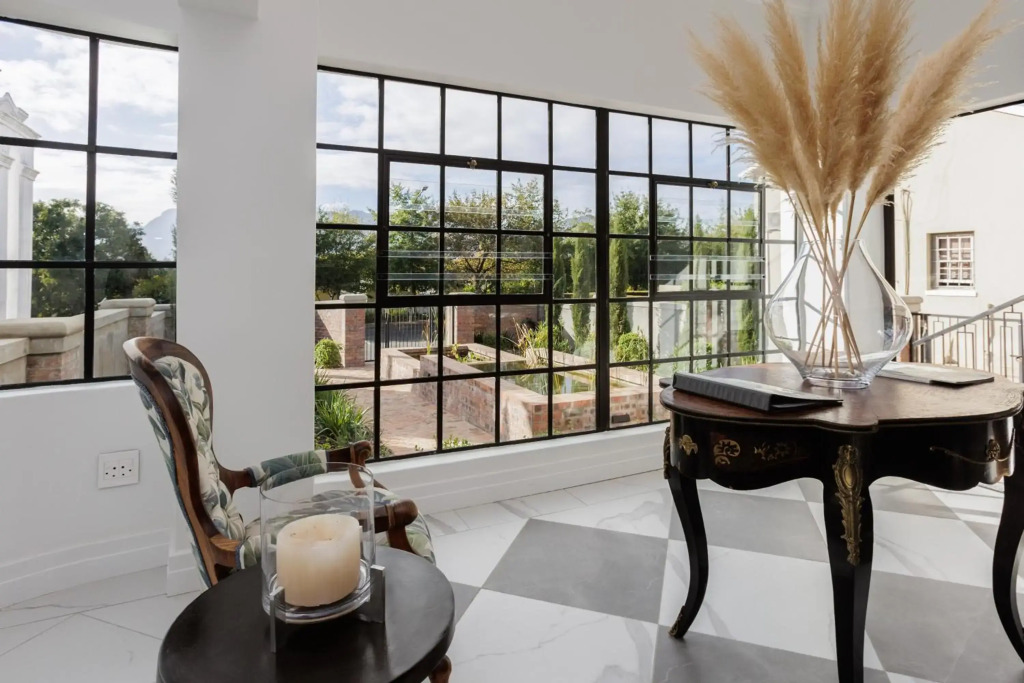 La Maison On Main Self-Catering Villa
